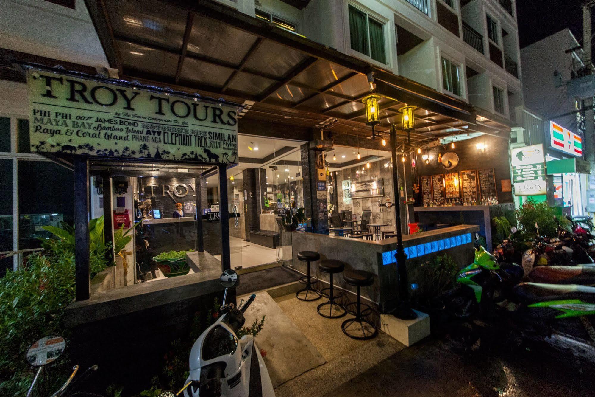 Oyo 75321 Gemma Patong Hotel Phuket Exterior foto